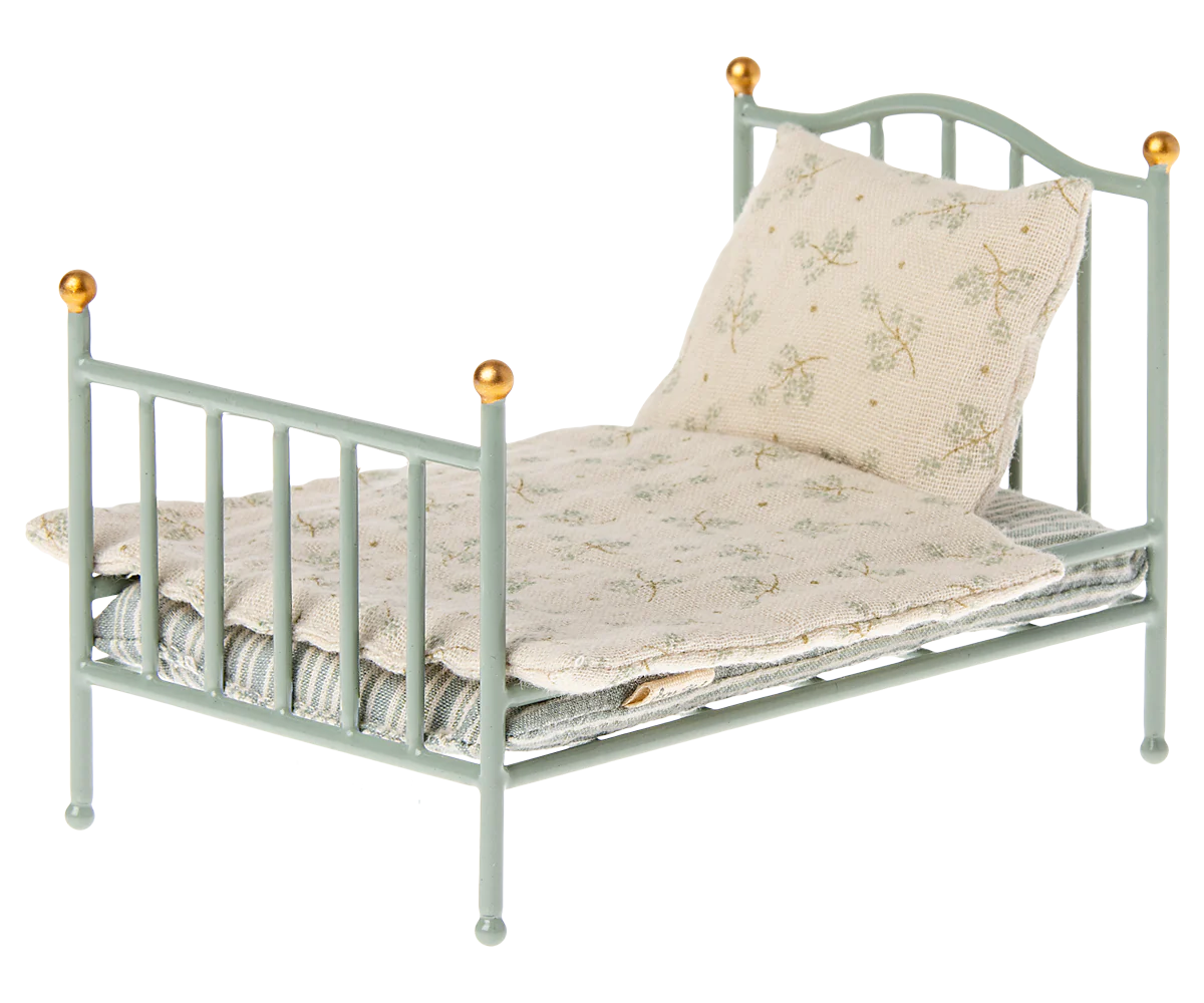Cama vintage Menta para Ratón Maileg Cama vintage Menta para Ratón Maileg