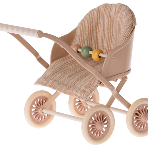 Cochecito para bebé de color Rosa Maileg
