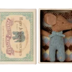 Ratón bebé desvelado en caja de cerillas Azul Maileg