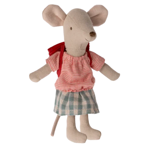 Ratón triciclo. Hermana mayor con mochila Maileg