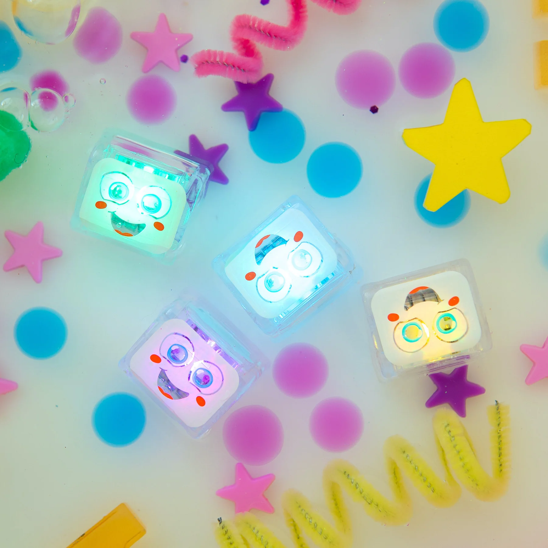 Party Pal Light-Up Cubes Party Pal Light-Up Cubes