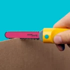 Sierra Segura para Carton con Punzon 1 pieza Makedo