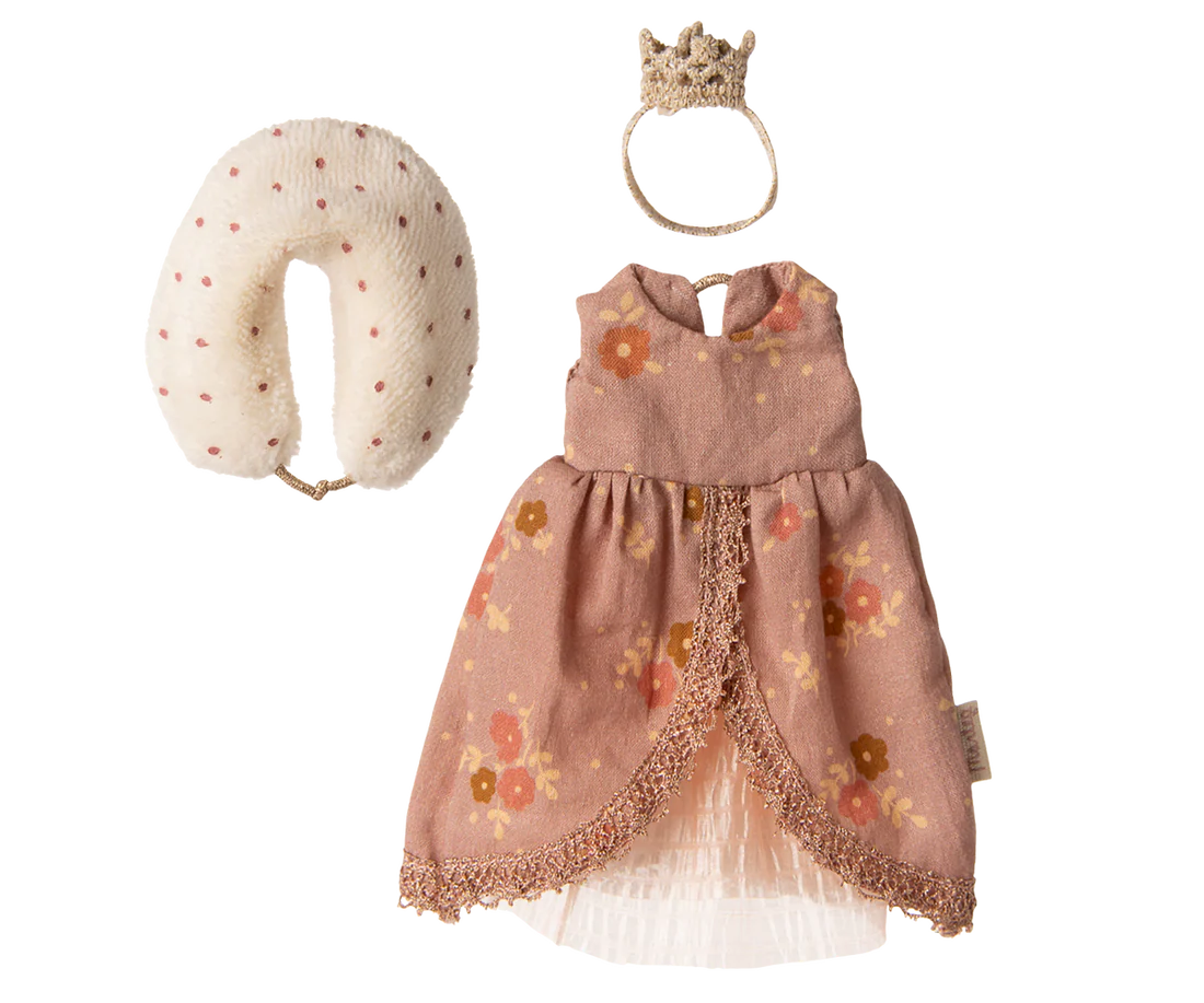 juego1 Vestido de Reina Mama Raton Maileg